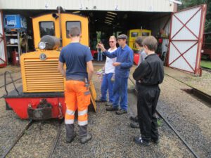 Die Nachwuchseisenbahner sind für den Betrieb der Museumsbahn zuständig