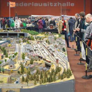 Die Niederlausitzhalle bietet viel Platz für Aussteller