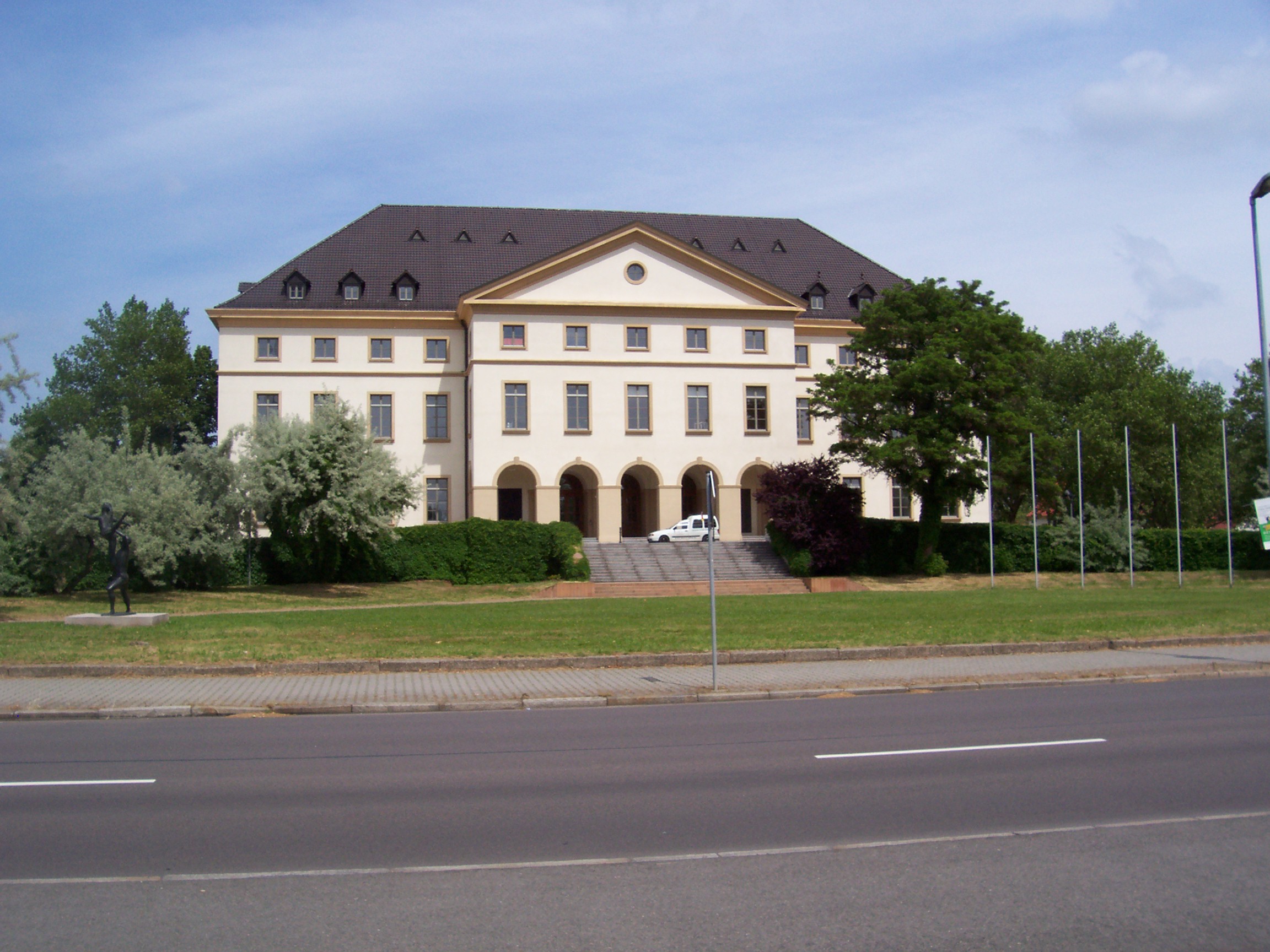 Veranstaltungsort ist das Kulturhaus Leuna